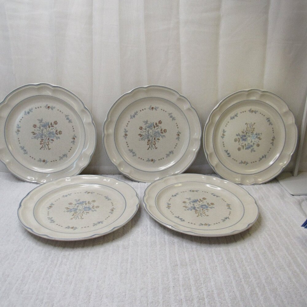 Cordella Dinner Plates 10 3/4" Blue Floral Beige Stoneware Japan Lot of 5 Cottag